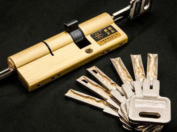 鹰潭24小时上门开锁公司