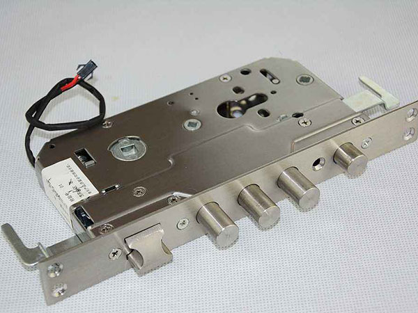 鹰潭24小时上门开锁公司