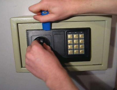 鹰潭24小时上门开锁公司